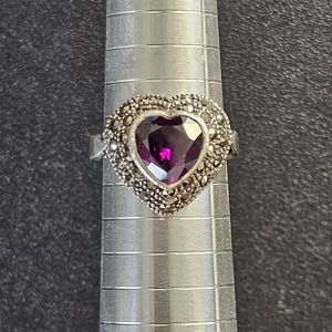 Vintage sterling and purple stone heart shaped ring
